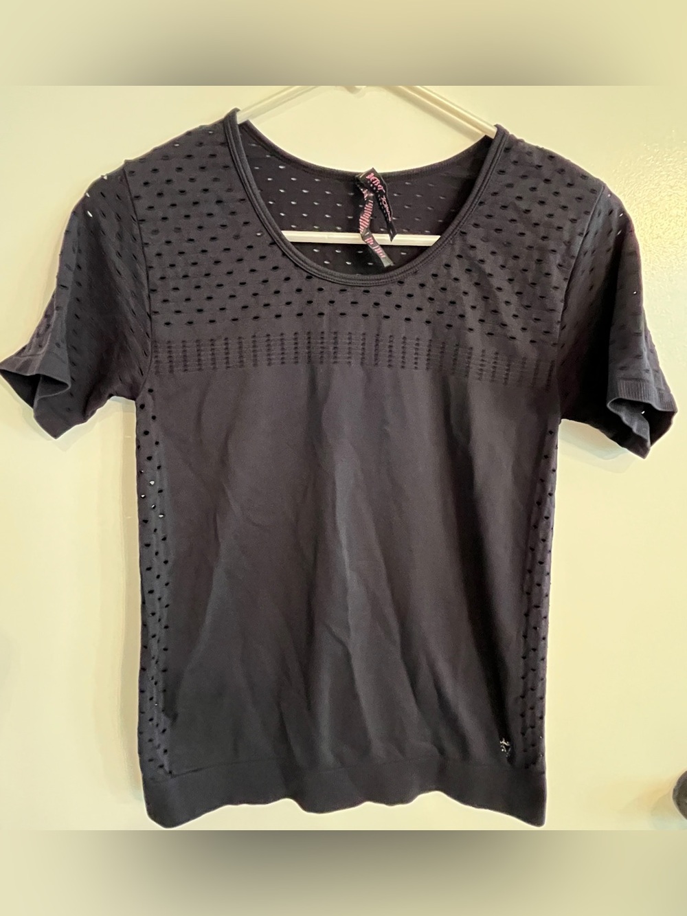 Women’s size small Betsey Johnson Running Top